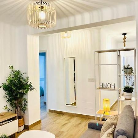 New Spacious And Cozy Apartment - Малага Экстерьер фото