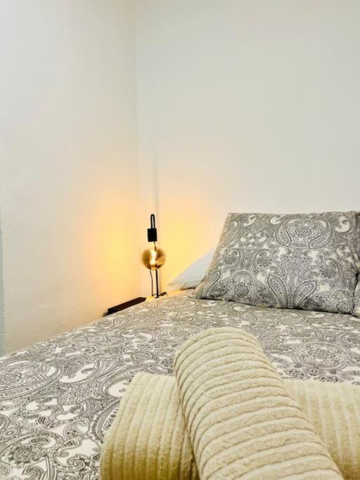New Spacious And Cozy Apartment - Малага Экстерьер фото